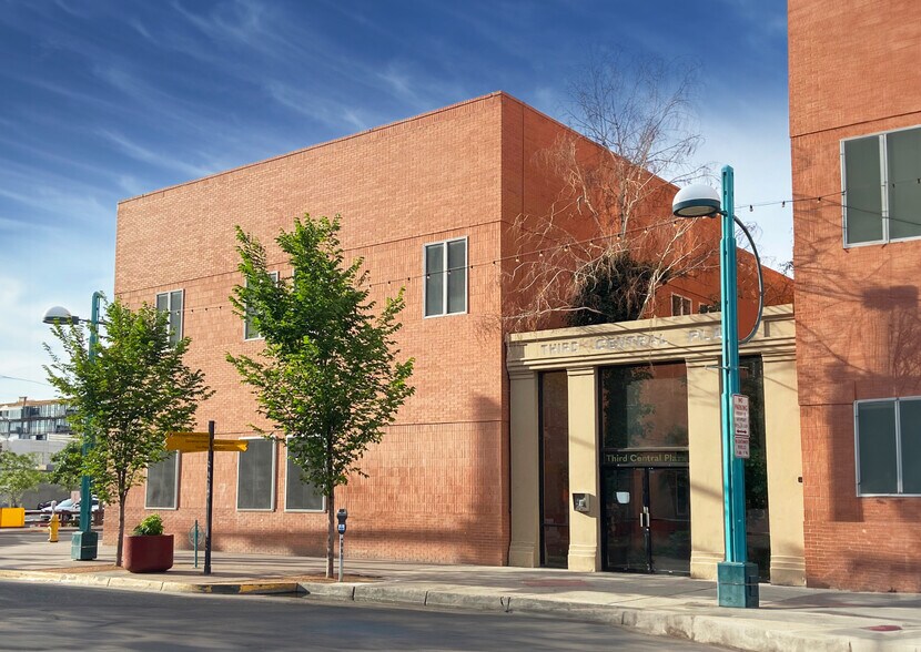 300 Central Ave SW, Albuquerque, NM à louer - Photo principale - Image 1 de 16