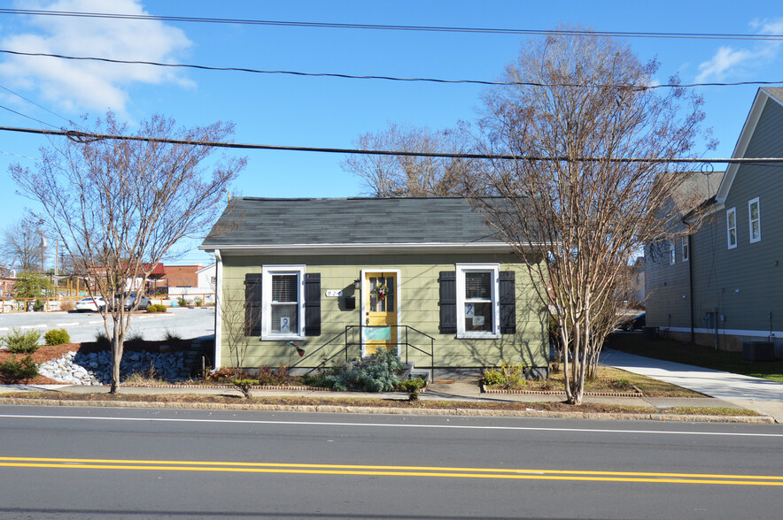 927 S Broad St, Winston-Salem, NC à vendre - Photo principale - Image 1 de 1