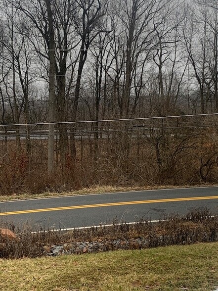 1646 Chestnut Hill Rd, Morgantown, PA à louer - Photo du bâtiment - Image 3 de 17