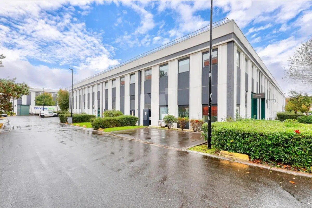 Bureau dans Verrières-le-Buisson à louer Photo du bâtiment- Image 1 de 11