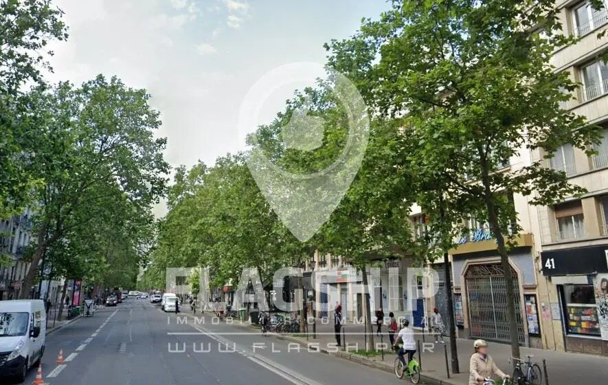 Office in Paris for sale - Building Photo - Image 1 of 3