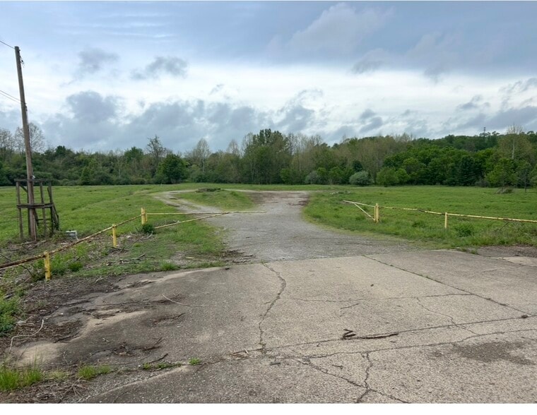 94 SR 21, Mineral Wells, WV for sale - Building Photo - Image 2 of 3