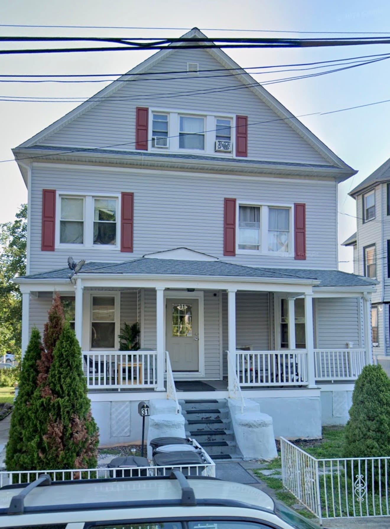 31 Saint Andrews Pl, Yonkers, NY for sale Primary Photo- Image 1 of 28