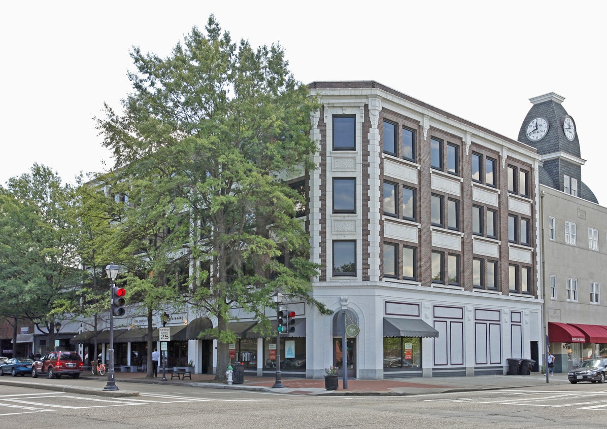 325-341 High St, Portsmouth, VA for lease Building Photo- Image 1 of 3