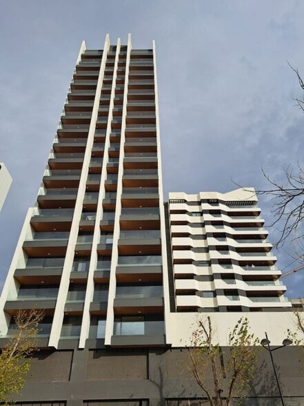 Retail in València, Valencia for lease - Building Photo - Image 1 of 10