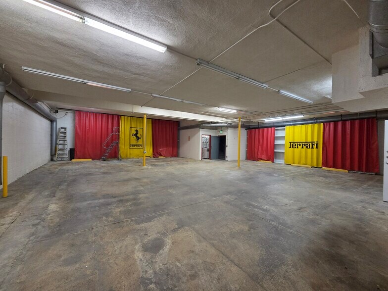 11426 Ventura Blvd, Studio City, CA à vendre - Photo du bâtiment - Image 3 de 26