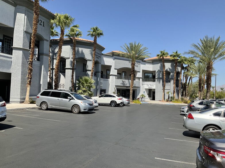 2901-2931 N Tenaya Way, Las Vegas, NV for lease - Building Photo - Image 2 of 4