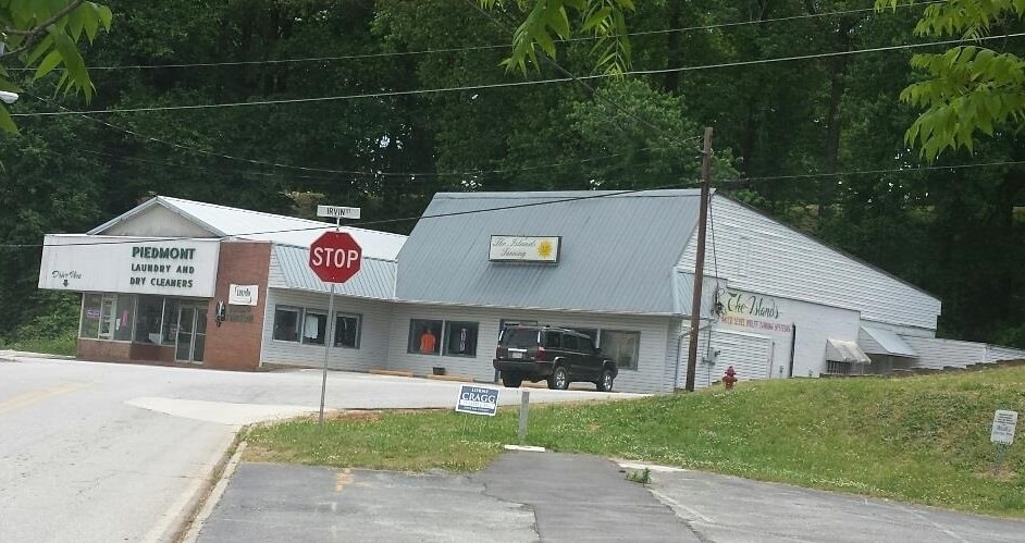 504 Irvin St, Cornelia, GA for sale - Primary Photo - Image 1 of 4