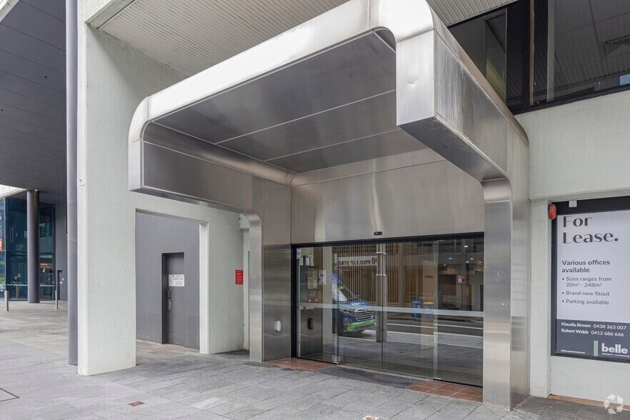 107 Phillip St, Parramatta à louer - Photo du bâtiment - Image 3 de 4