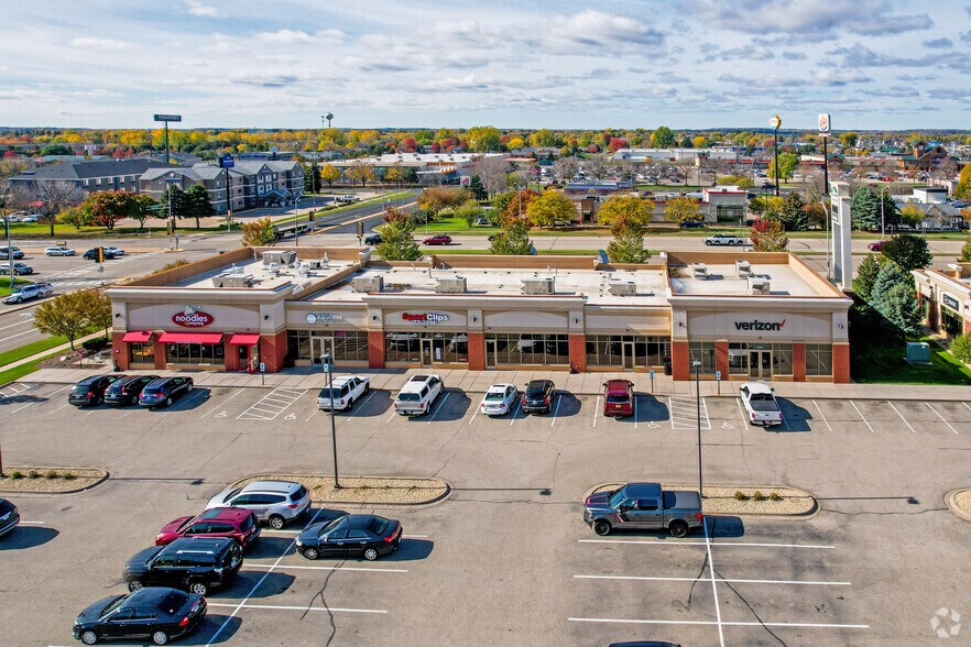 1051 Pearson Dr, Hudson, WI à louer - Aérien - Image 2 de 4