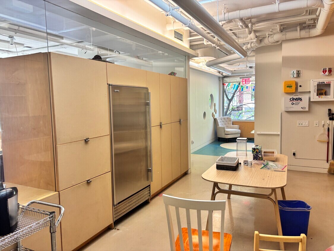 310 E Houston St, New York, NY for lease Building Photo- Image 1 of 11