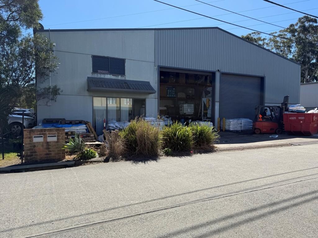9 Ketch Cl, Fountaindale for lease Primary Photo- Image 1 of 2