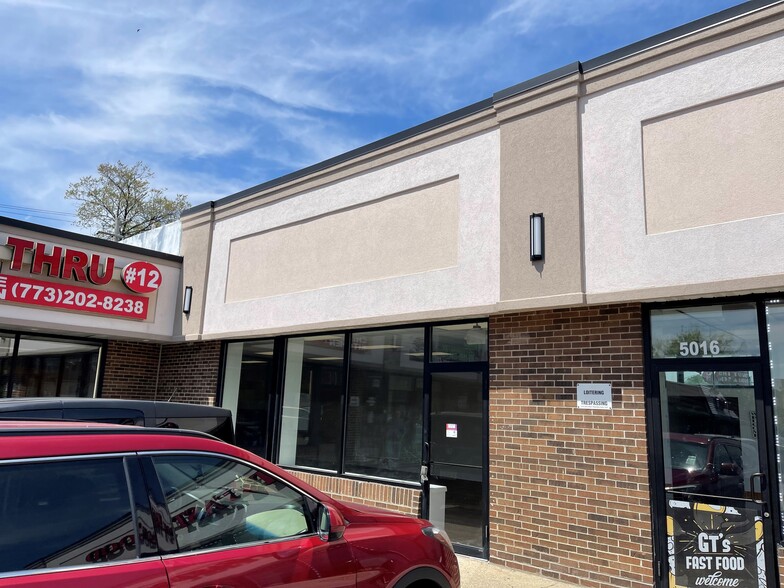 5006-5016 N Pulaski Rd, Chicago, IL à louer - Photo du bâtiment - Image 2 de 10