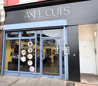 Plus de détails pour 789 Romford Rd, Londres - Commerce de détail à louer