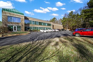 More details for 425 E Arrowhead Dr, Charlotte, NC - Office for Lease