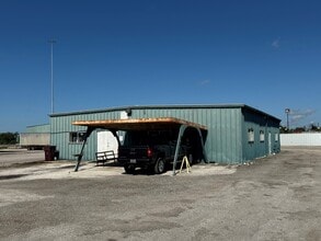 530 Steves Ave, San Antonio, TX for lease Building Photo- Image 1 of 1