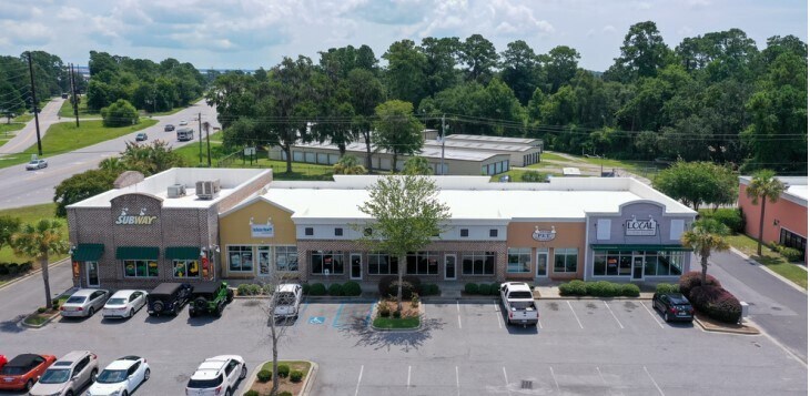 864 Parris Island Gtwy, Beaufort, SC for sale Primary Photo- Image 1 of 1