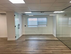 14530 Hamlin St, Van Nuys, CA for lease Interior Photo- Image 1 of 11