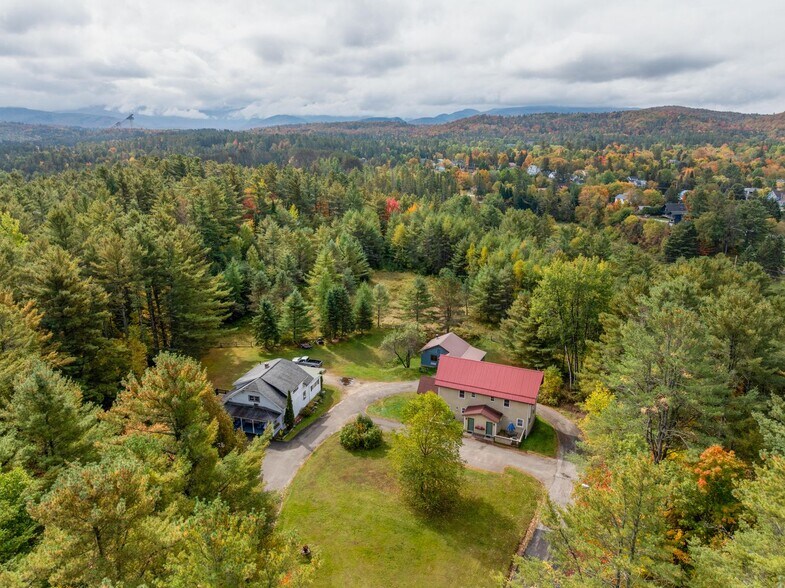 50 Alpine Way, Lake Placid, NY à vendre - Photo du bâtiment - Image 2 de 35