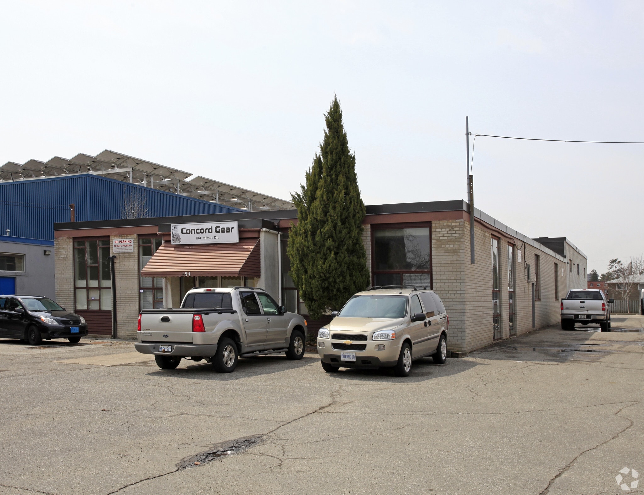 184 Milvan Dr, Toronto, ON for lease Primary Photo- Image 1 of 5