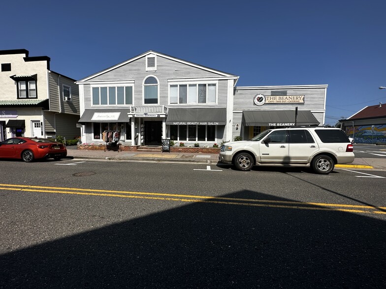 516 Bay Ave, Point Pleasant Beach, NJ for sale - Building Photo - Image 1 of 1