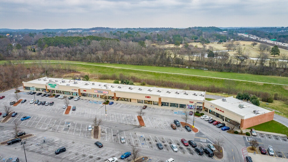 490 Greenway View Dr, Chattanooga, TN for lease - Building Photo - Image 2 of 5