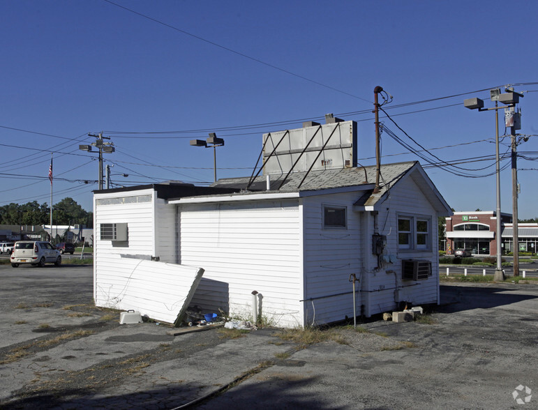 1829 Rt-112, Medford, NY à vendre - Photo du bâtiment - Image 1 de 2