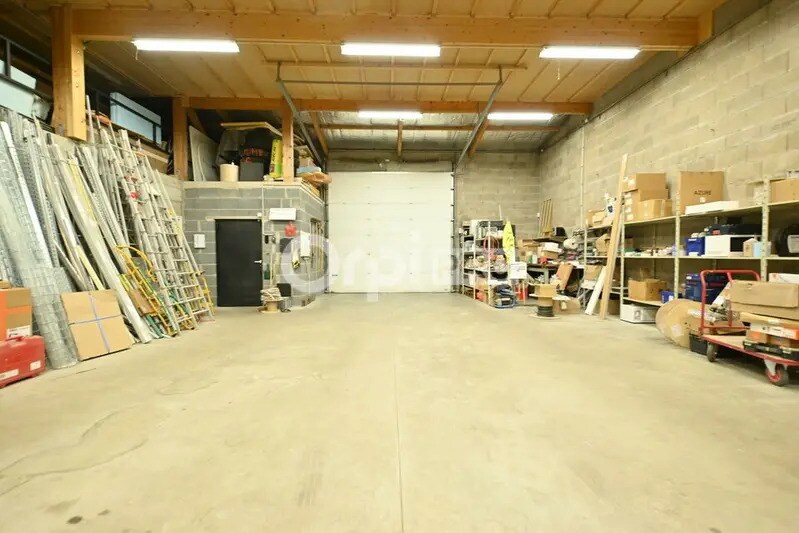 Flex dans Thurins à louer - Photo du bâtiment - Image 1 de 12