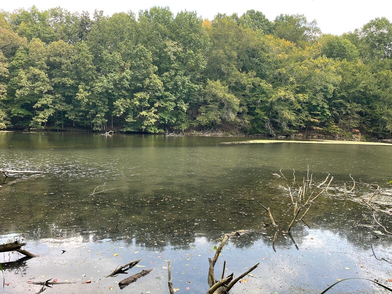 10411 Scatell St, Canal Fulton, OH for sale - Building Photo - Image 2 of 11