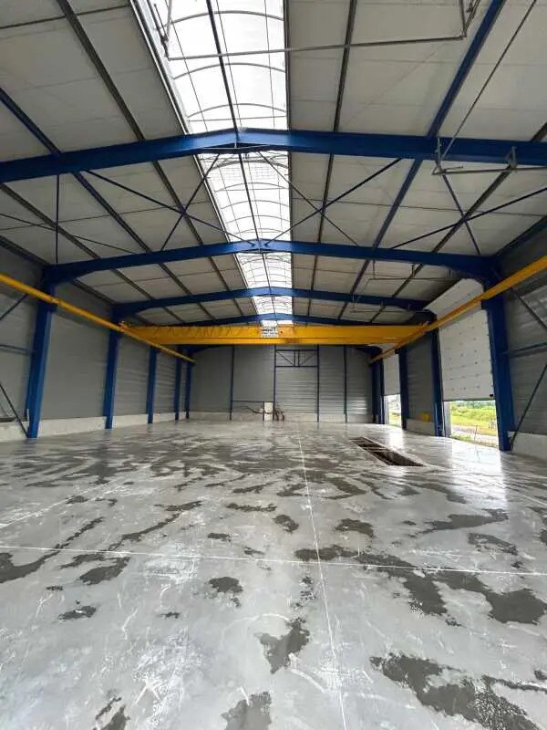 Office in Tancarville for lease Interior Photo- Image 1 of 5