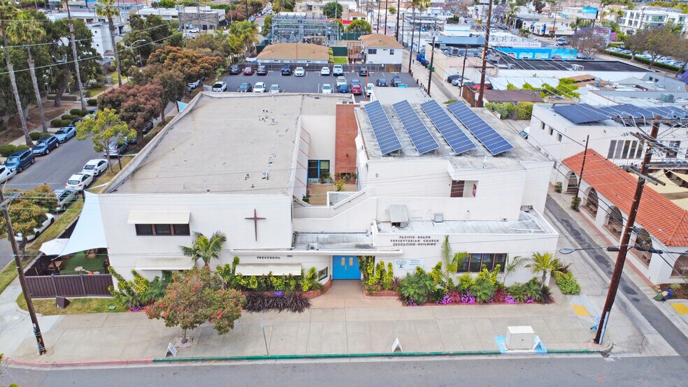 1675 Garnet Ave, San Diego, CA à louer - Photo du bâtiment - Image 2 de 15