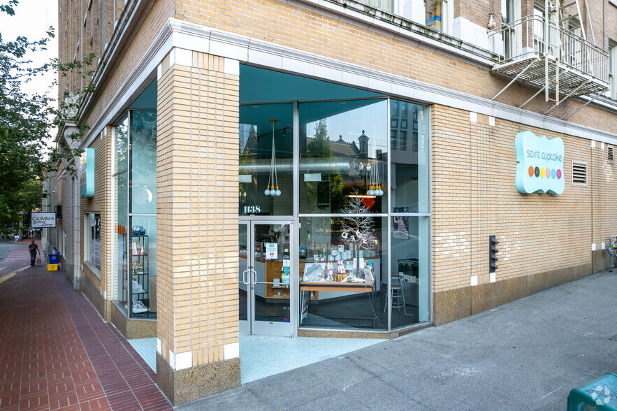 1127-1140 SW Morrison St, Portland, OR for lease - Building Photo - Image 3 of 14