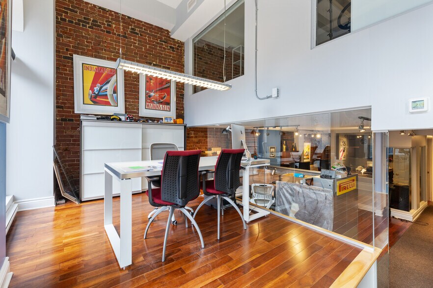 358-362 Rue Notre-Dame O, Montréal, QC à louer - Photo intérieure - Image 2 de 16