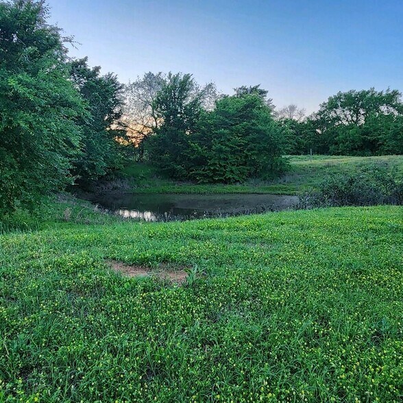 2880 FM 2931, Aubrey, TX à vendre - Photo du bâtiment - Image 2 de 24