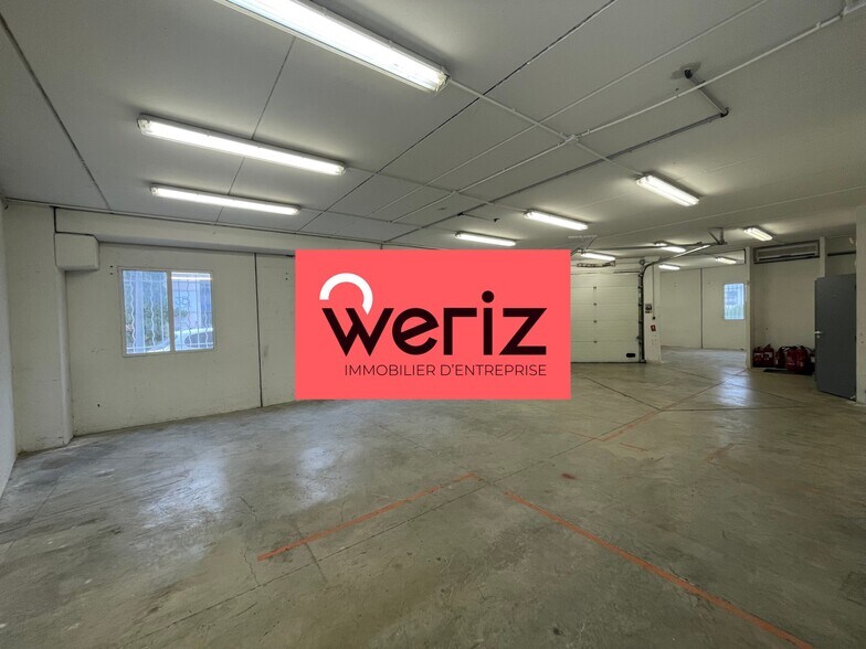 Industriel dans Marseille à louer - Photo du bâtiment - Image 1 de 9