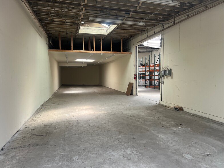 523 W Garfield Ave, Glendale, CA à louer - Photo du bâtiment - Image 2 de 5
