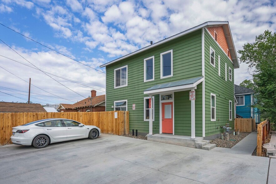 446 Roberts St, Reno, NV à vendre - Photo du bâtiment - Image 1 de 8