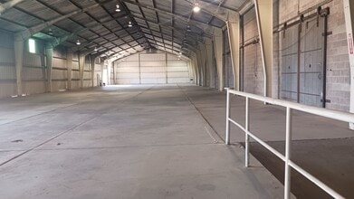 5621 W McKenzie Ave, Fresno, CA for lease Interior Photo- Image 2 of 20
