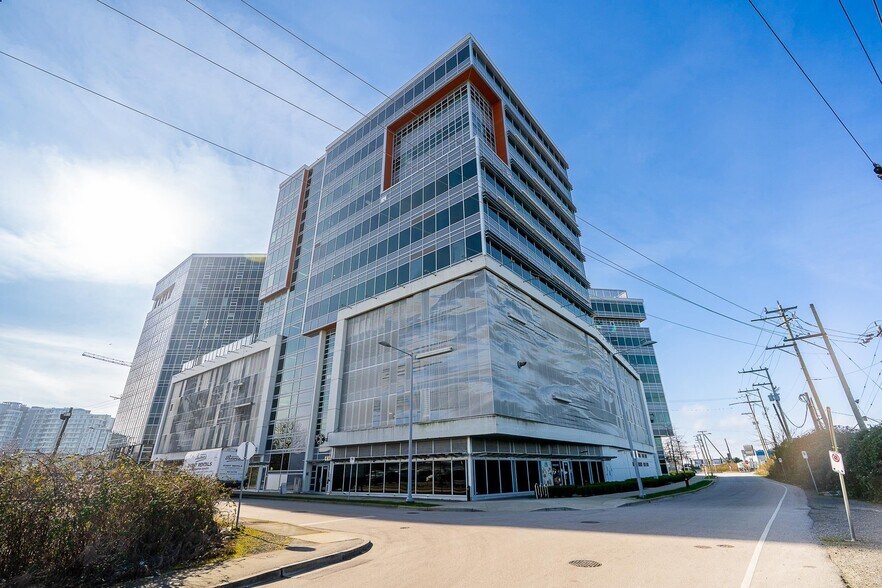 Office in Richmond, BC for sale - Building Photo - Image 2 of 19