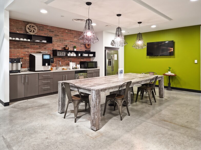 3800 N Lamar Blvd, Austin, TX à louer - Photo intérieure - Image 3 de 15