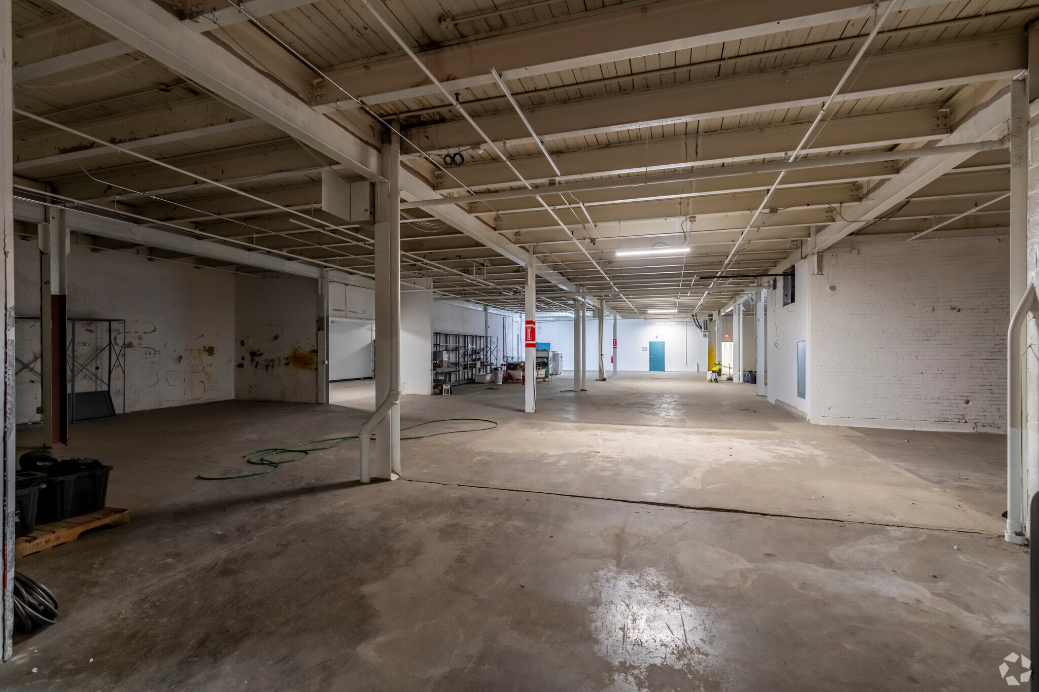 2100 S Washington Ave, Lansing, MI for lease Interior Photo- Image 1 of 1