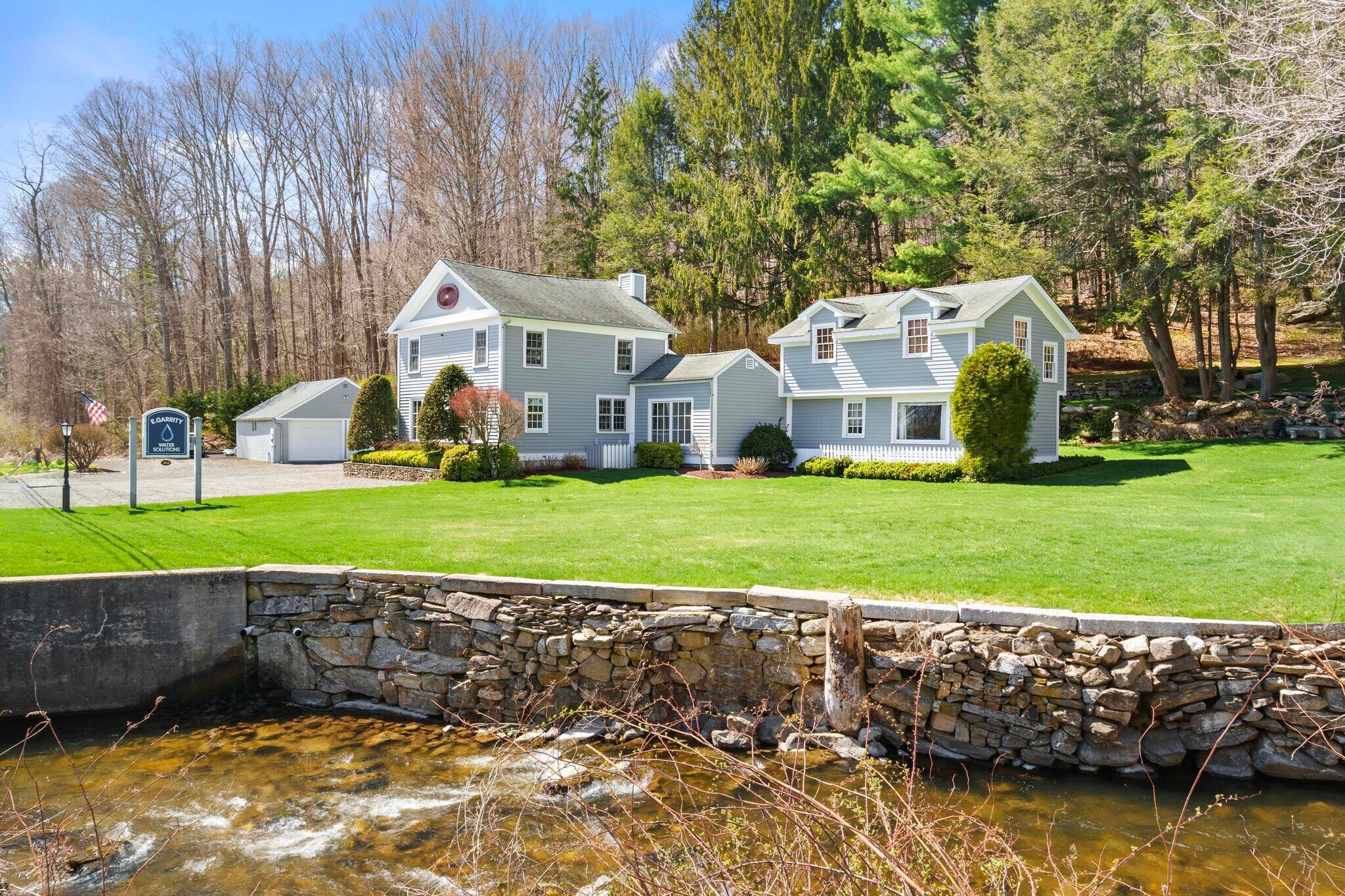 262 New Milford Tpke, New Preston Marble Dale, CT à vendre Photo principale- Image 1 de 39