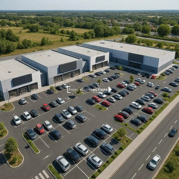 Retail in Colomiers for lease - Aerial - Image 2 of 2