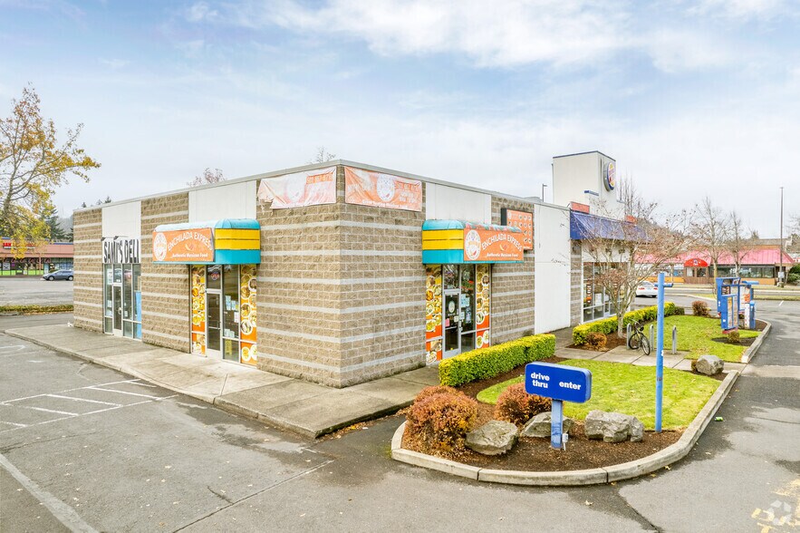 17218 SE Powell Blvd, Portland, OR for lease - Primary Photo - Image 1 of 5