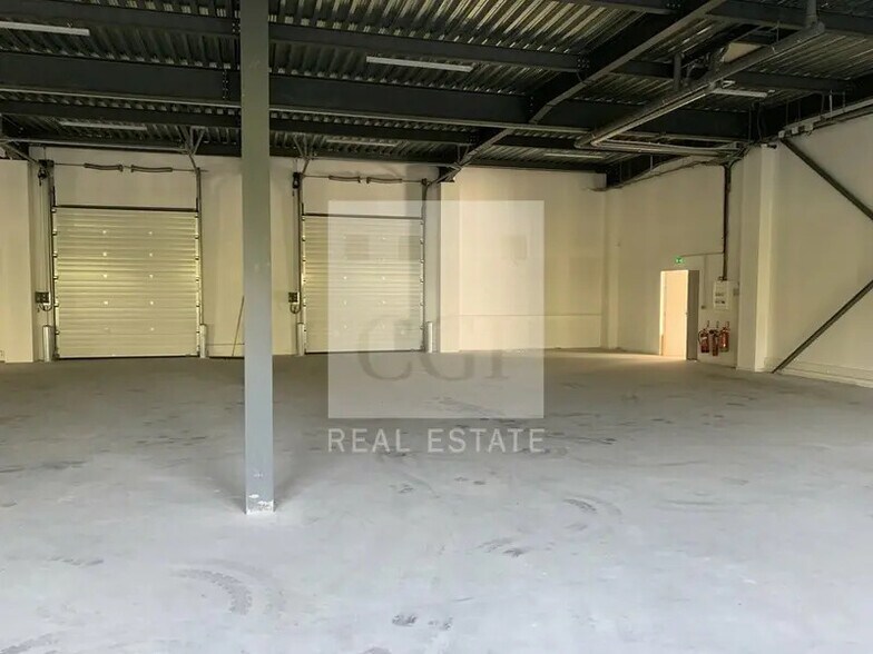 27 Chemin Des Peupliers, Dardilly for lease - Interior Photo - Image 3 of 15
