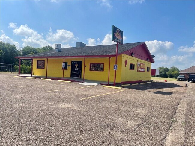 More details for 200 Cecilia St, Alice, TX - Retail for Sale