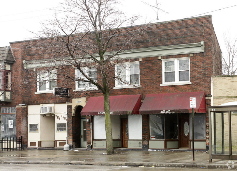 11219 Detroit Ave, Cleveland, OH à vendre - Photo principale - Image 1 de 1