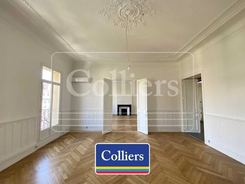 Boulevard D'Athenes, Marseille for lease - Interior Photo - Image 3 of 12