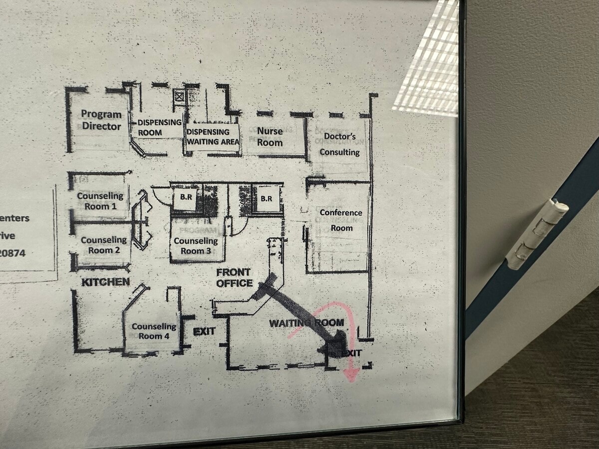 19525-19539 Doctors Dr, Germantown, MD 20874 - Unit 19537 - - Floor Plan - Image 2 of 8