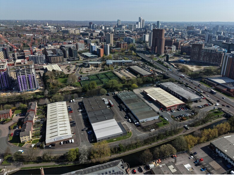 Wellington St, Leeds à louer - Photo du bâtiment - Image 3 de 3